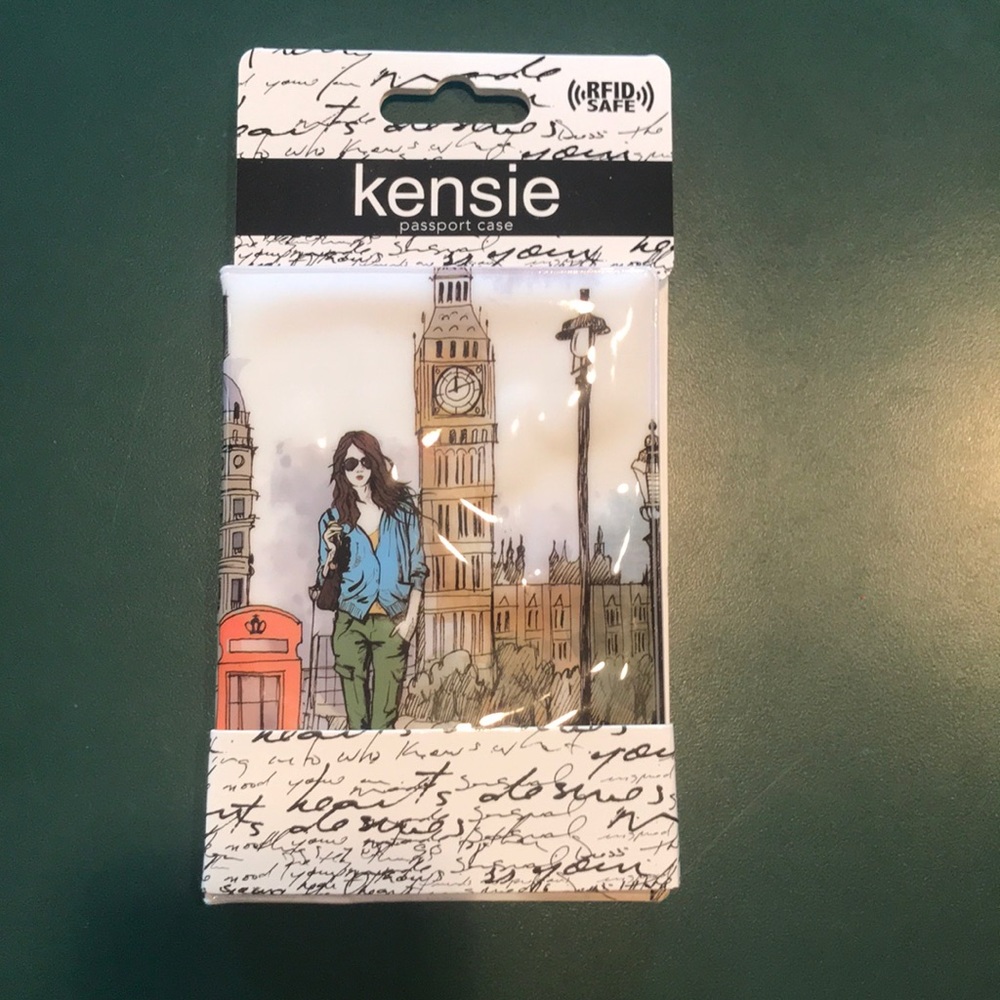 Kensie Passport Case: Never Used